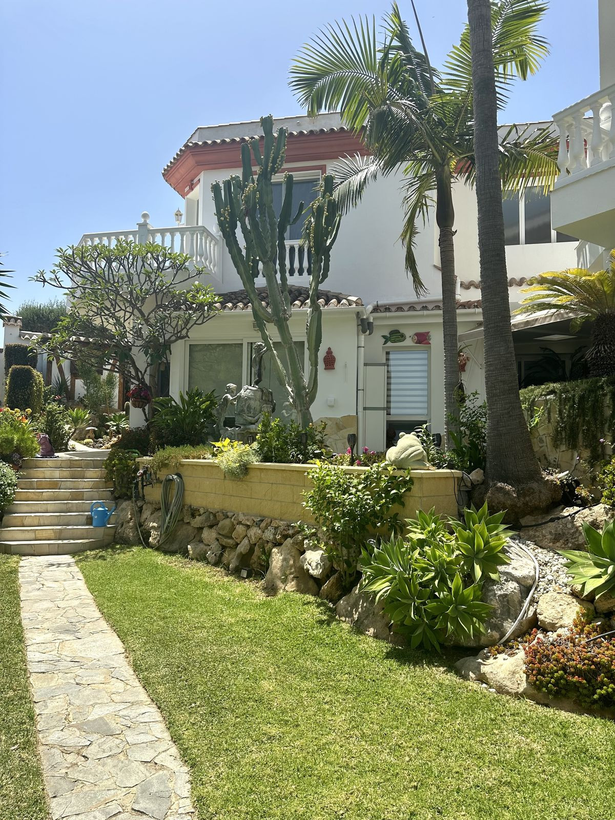 6 Bedroom Villa in Marbella - Фото 2