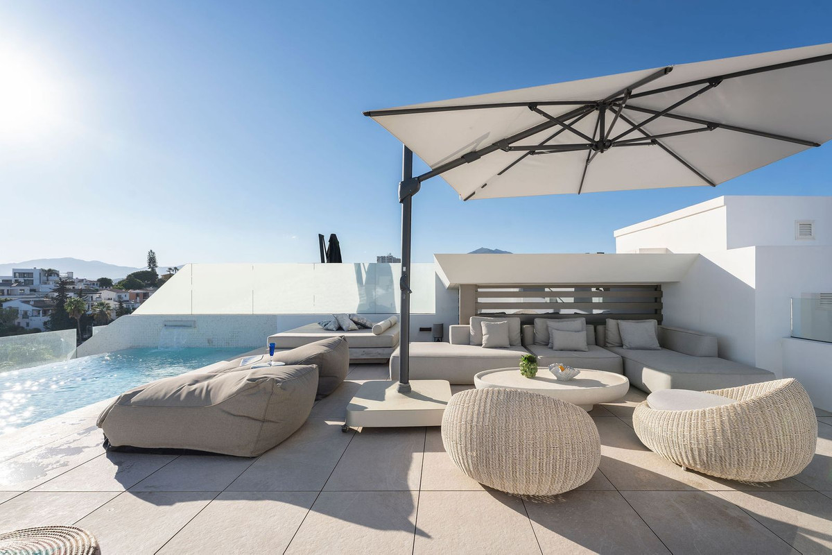 4 Bedroom Villa in Marbella - Foto 40