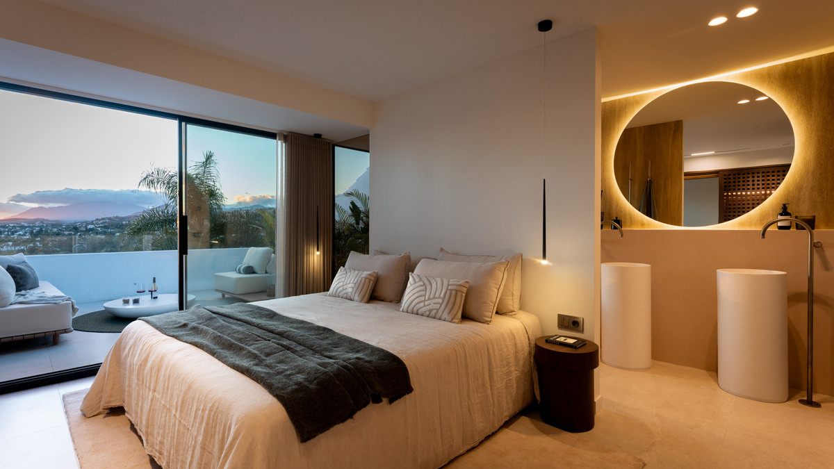 3 Bedroom Townhouse in Marbella - Photo 14