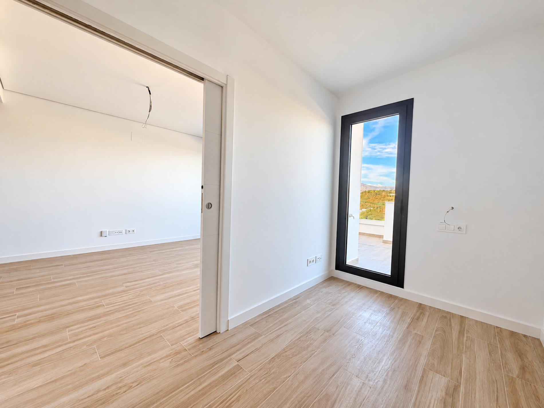 2 Bedroom Apartment in Mijas - Photo 14
