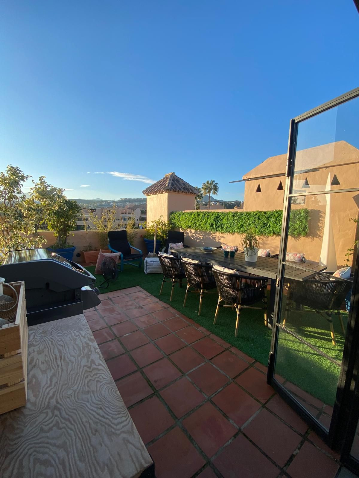 3 Bedroom Penthouse in Estepona - Photo 11