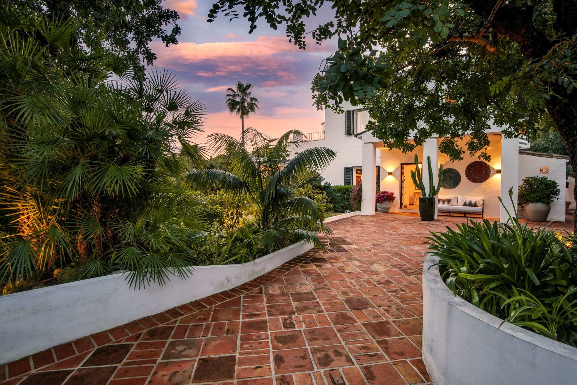 5 Bedroom Villa in Marbella - Photo 50