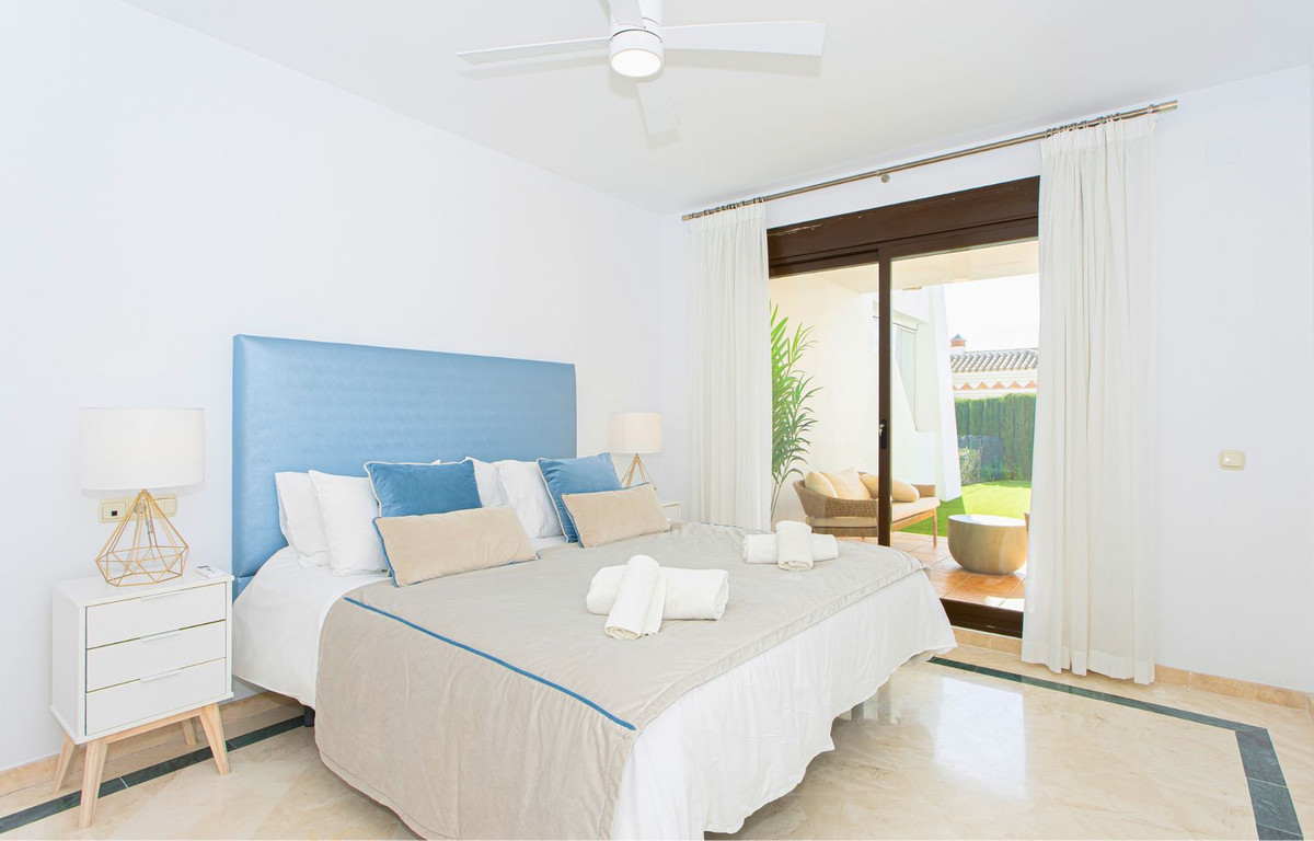 2 Bedroom Apartment in Casares - Photo 17
