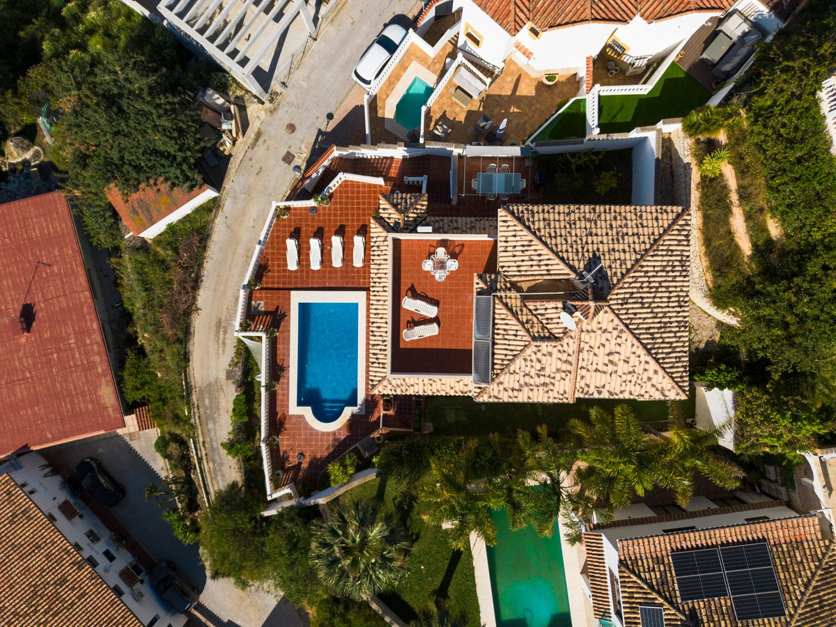 4 Bedroom Villa in Fuengirola - Photo 31