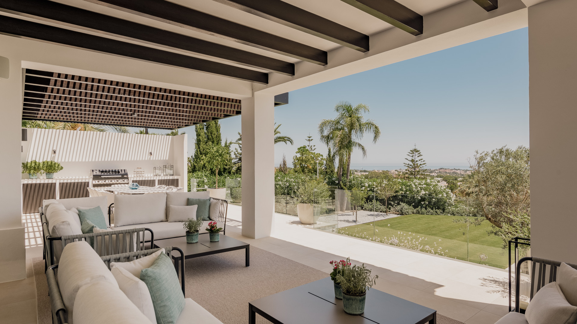 6 Bedroom Villa in Marbella - Photo 14