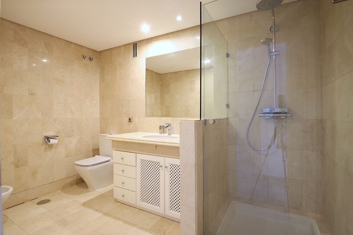 3 Bedroom Apartment in Marbella - Foto 17