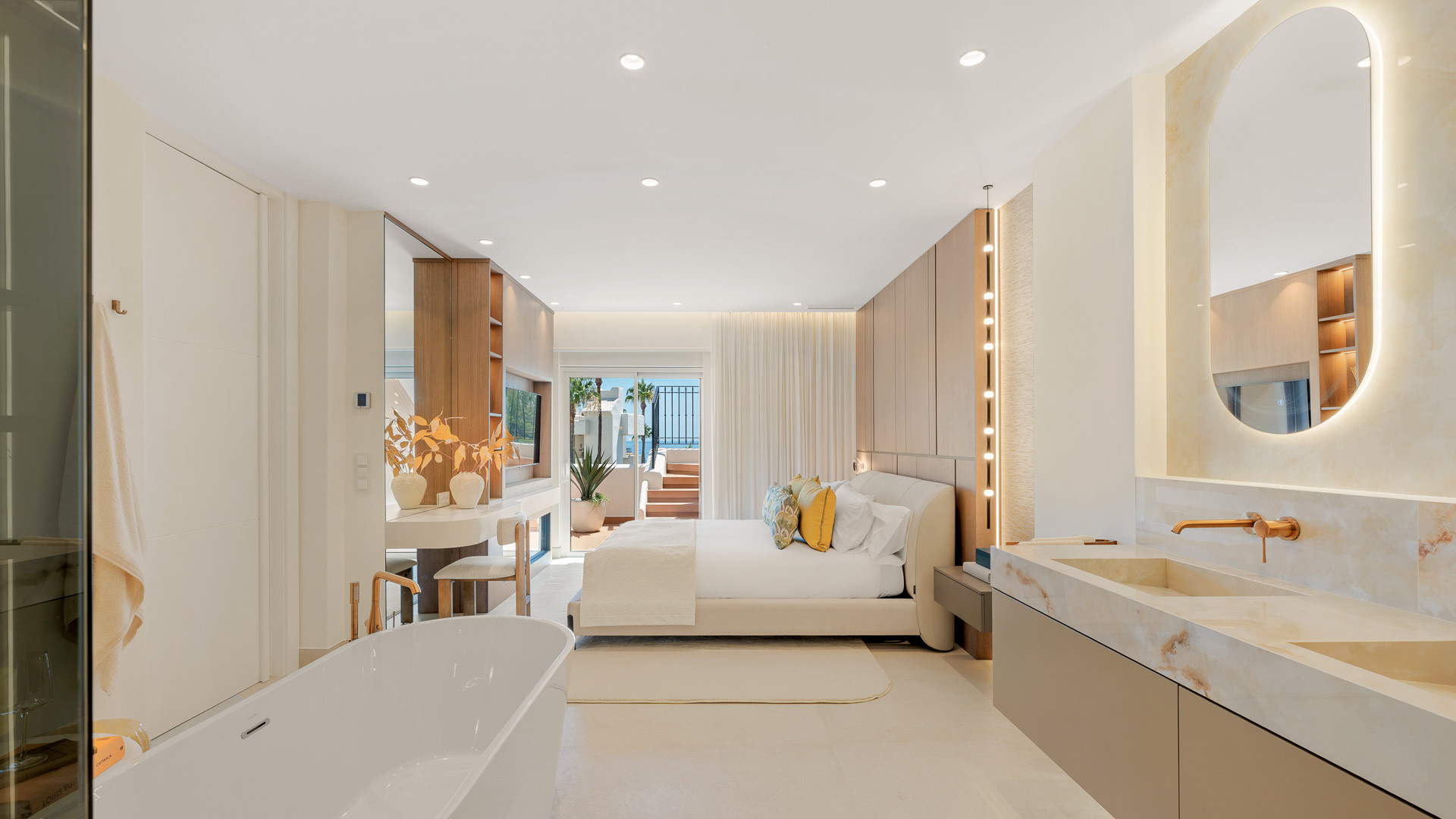 3 Bedroom Penthouse in Estepona - Photo 15