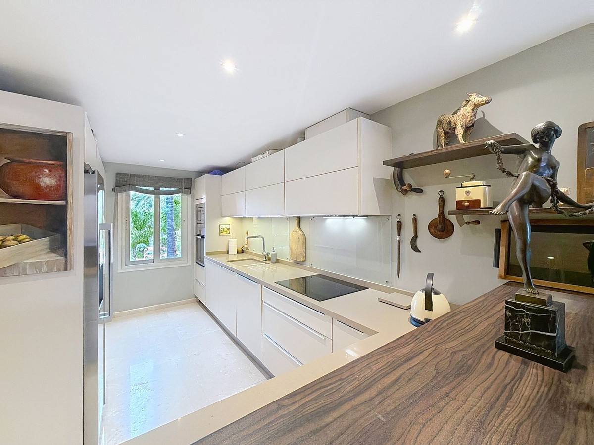 3 Bedroom Penthouse in Estepona - Фото 6
