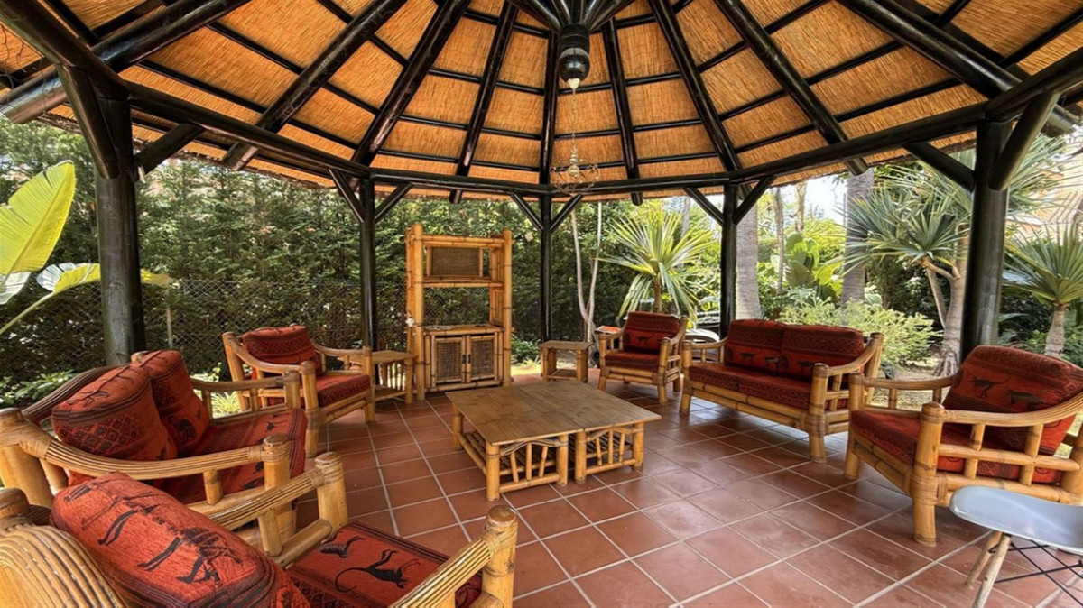3 Bedroom Apartment in Marbella - Photo 27