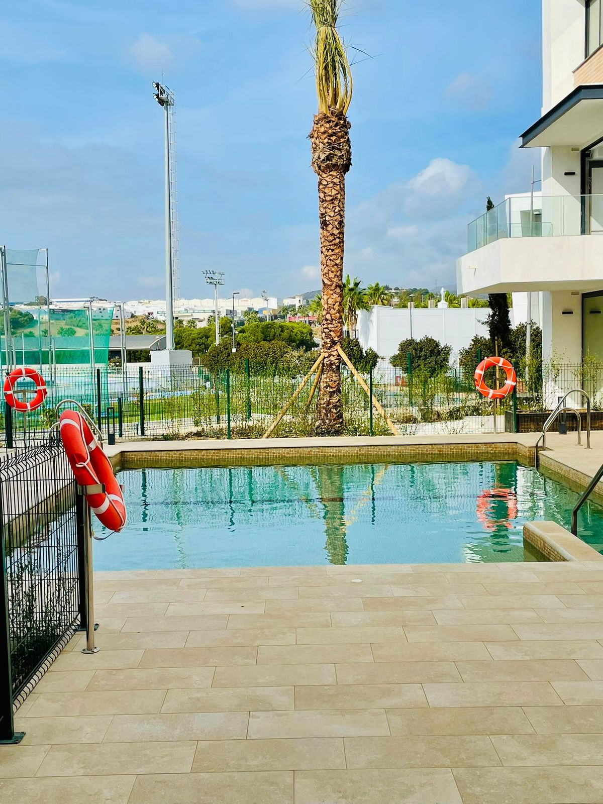 2 Bedroom Penthouse in Estepona - Photo 17