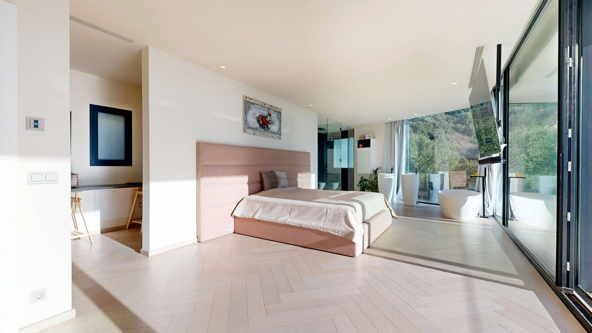 4 Bedroom Villa in Marbella - Foto 15