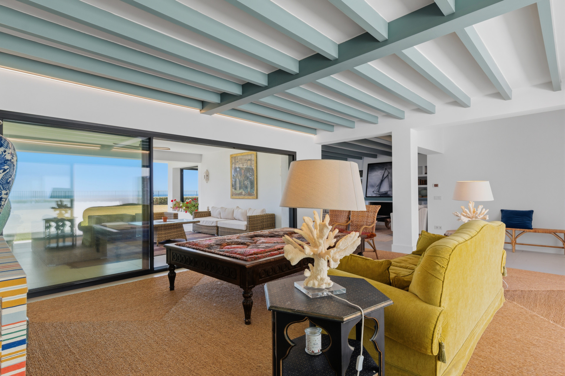 9 Bedroom Villa in Estepona - Photo 7