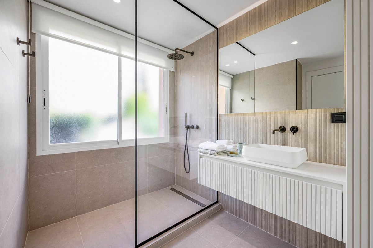 4 Bedroom Apartment in Marbella - Foto 17