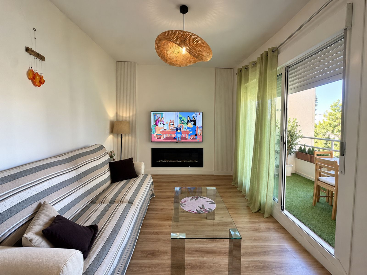 2 Bedroom Apartment in Mijas - Photo 4