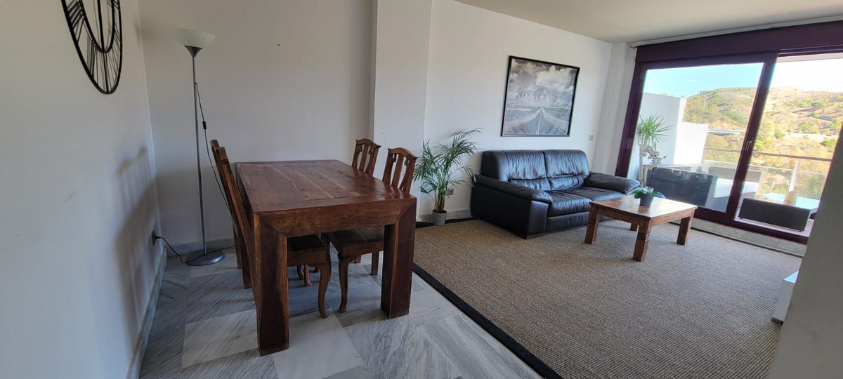 2 Bedroom Penthouse in Benahavís - Photo 71