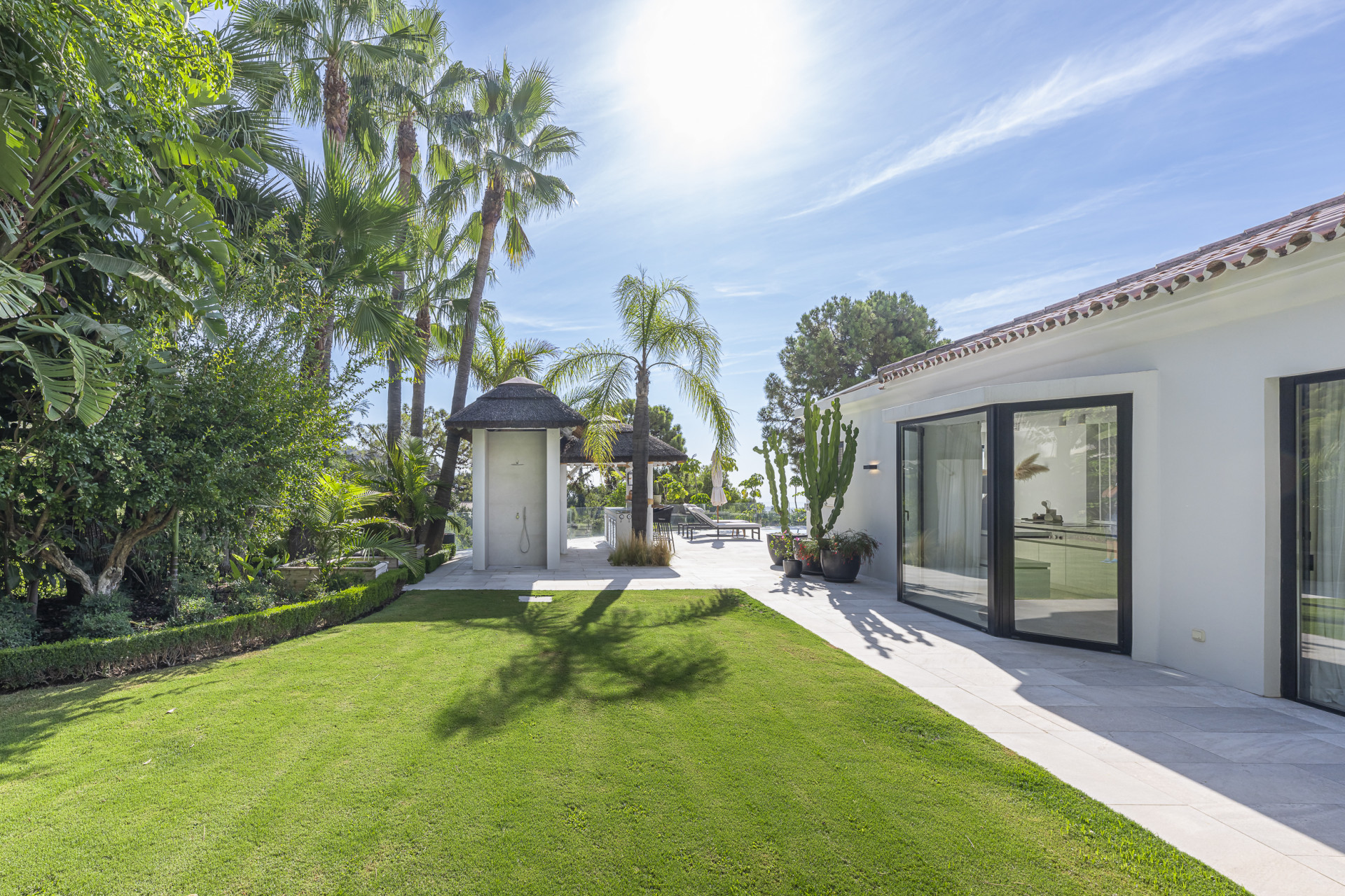 5 Bedroom Villa in Marbella - Photo 29