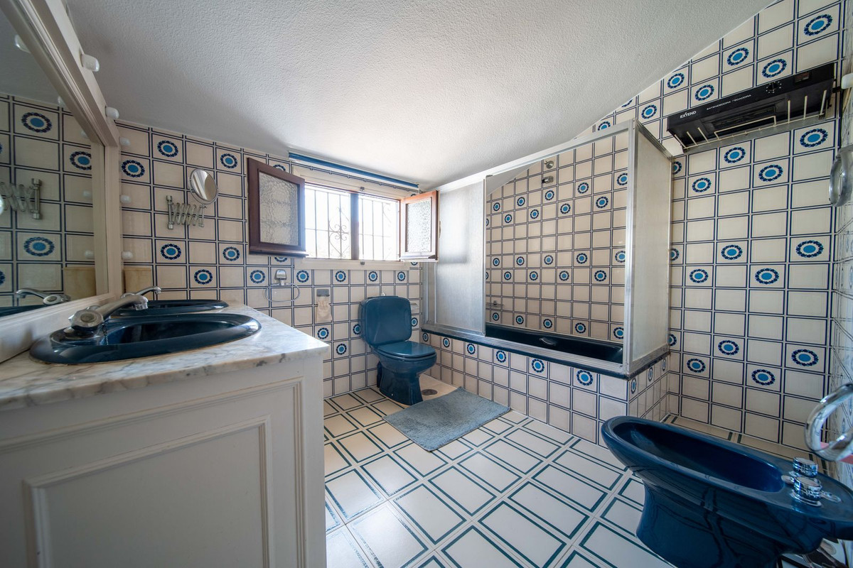 3 Bedroom Villa in Fuengirola - Photo 19