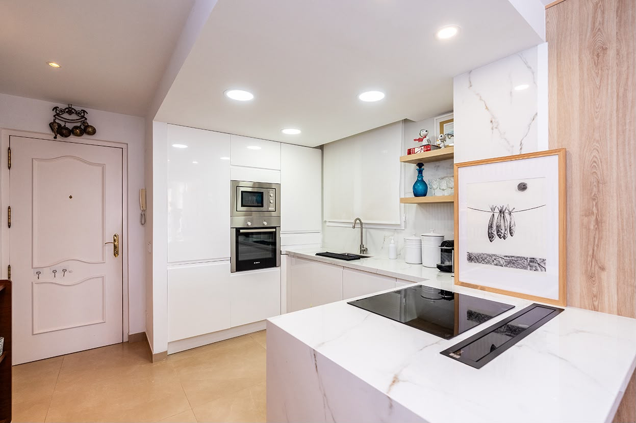 3 Bedroom Apartment in Marbella - Photo 13