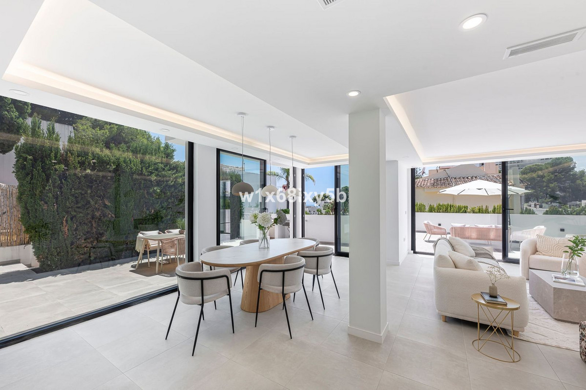 3 Bedroom Villa in Marbella - Photo 7