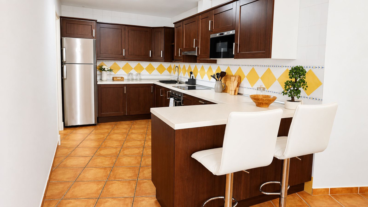 1 Bedroom Apartment in Benahavís - Photo 4