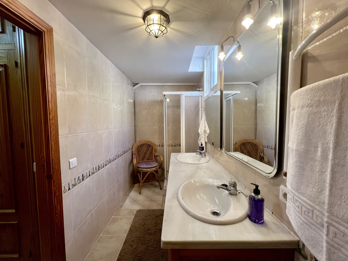 6 Bedroom Country house in Estepona - Foto 26