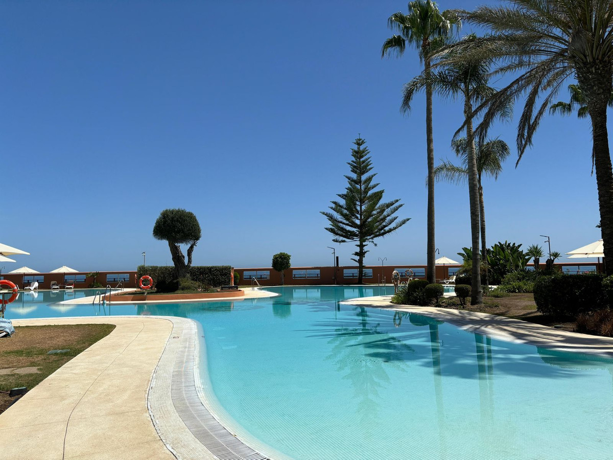 2 Bedroom Apartment in Marbella - Photo 35