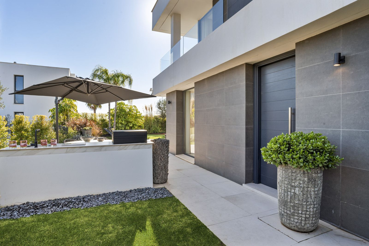 3 Bedroom Villa in La Duquesa - Photo 18
