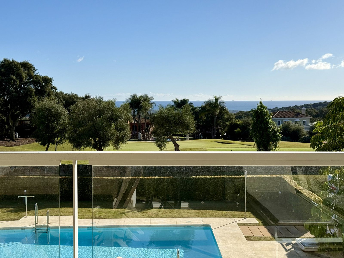 3 Bedroom Apartment in Sotogrande - Photo 8