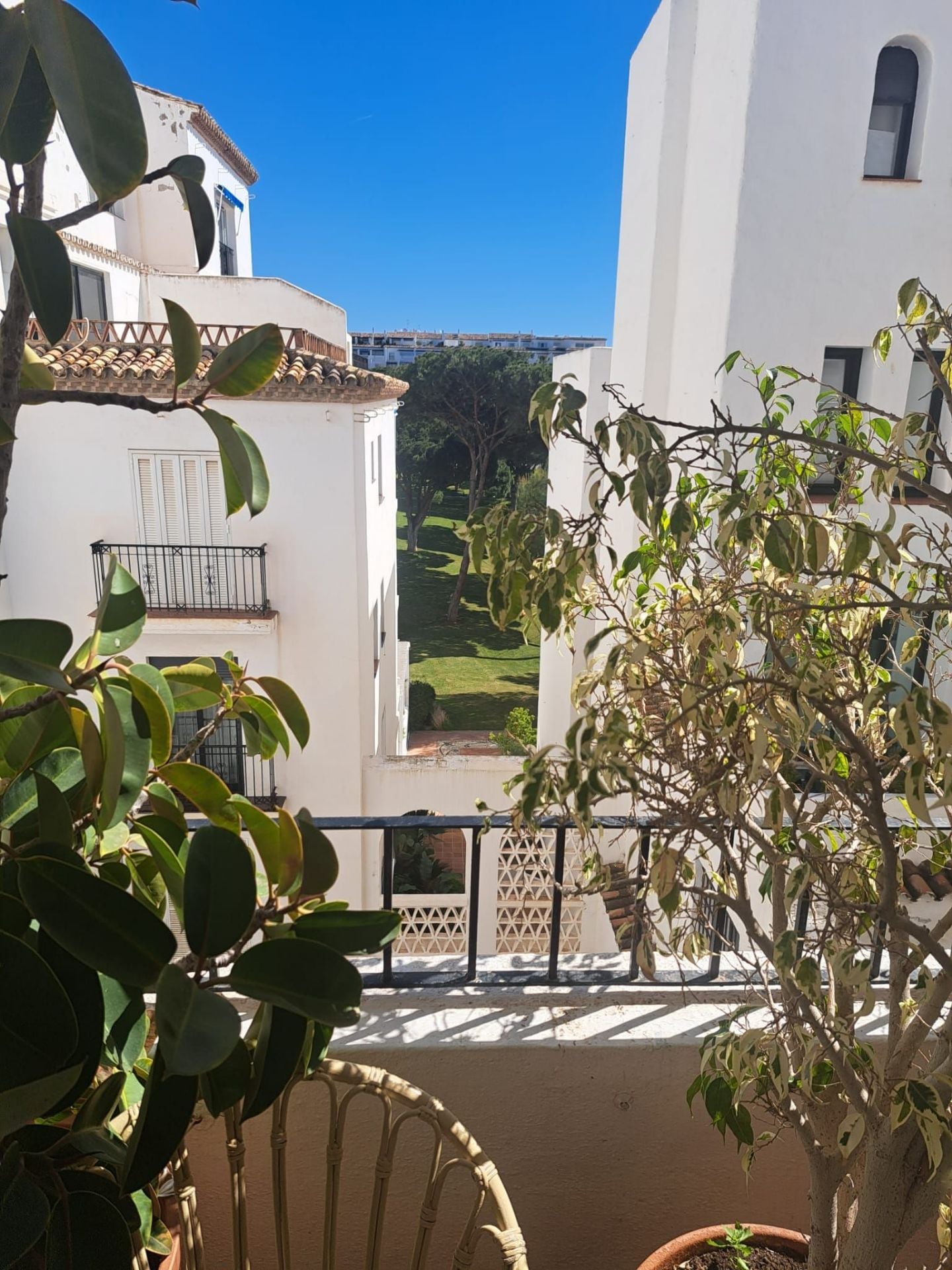 2 Bedroom Apartment in Marbella - Photo 25