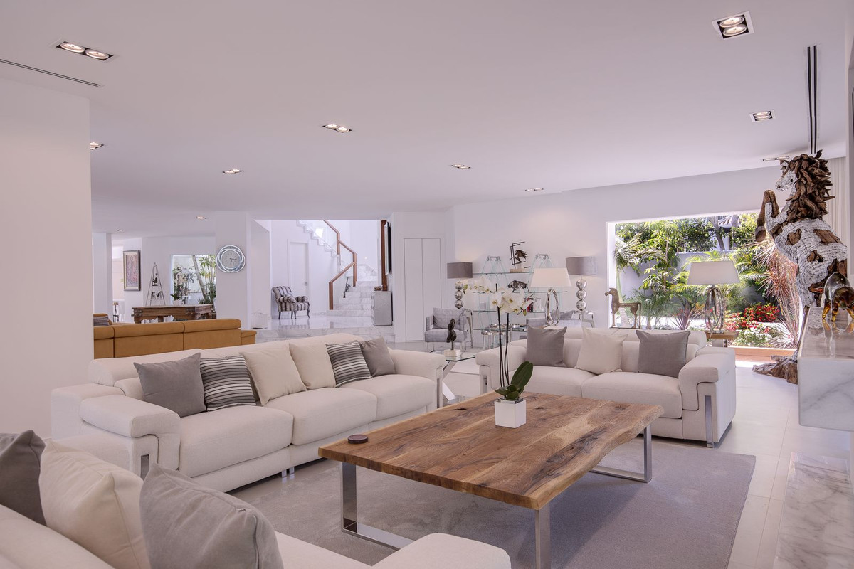 6 Bedroom Villa in San Pedro de Alcántara - Foto 14