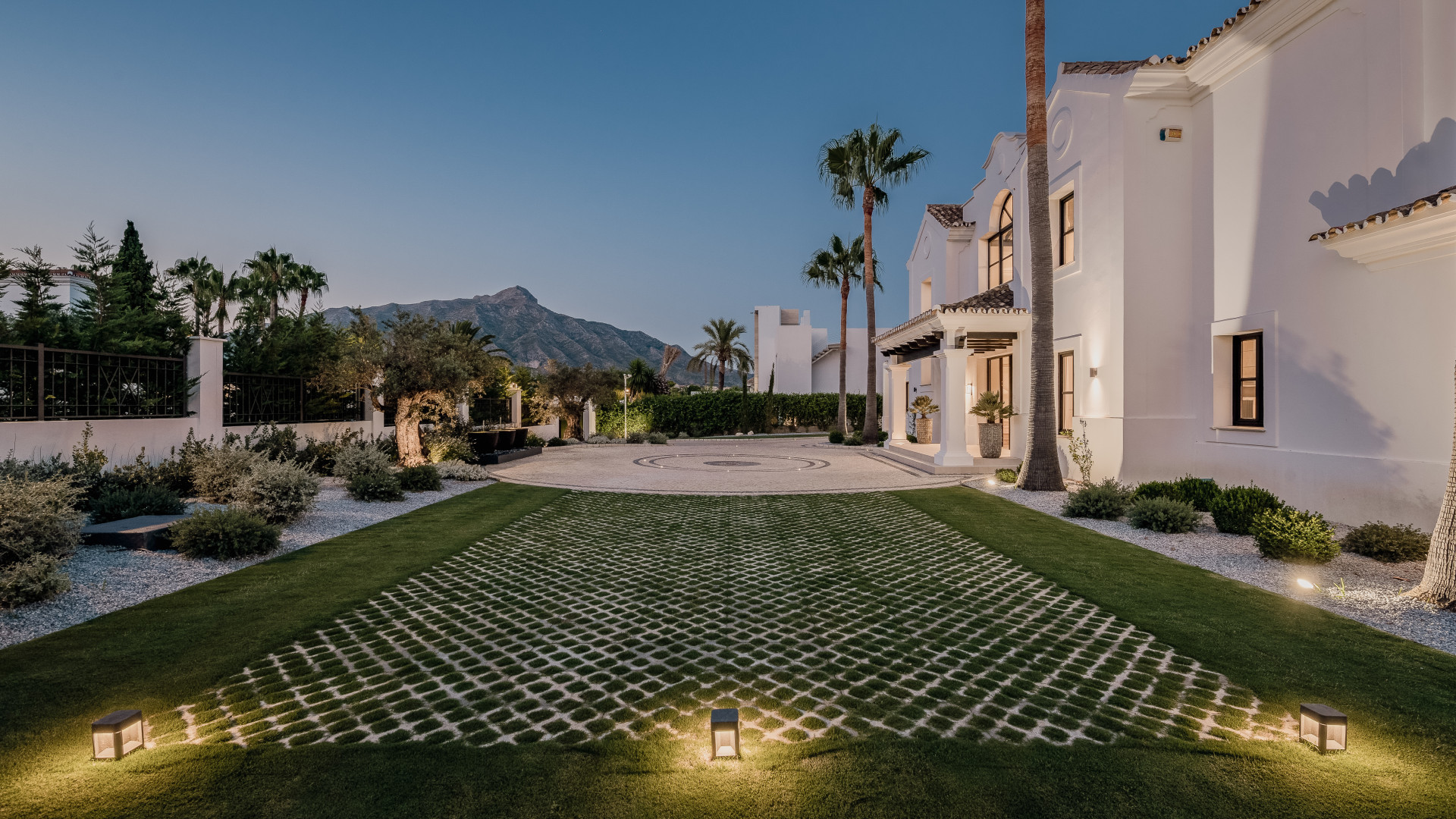 6 Bedroom Villa in Marbella - Photo 5