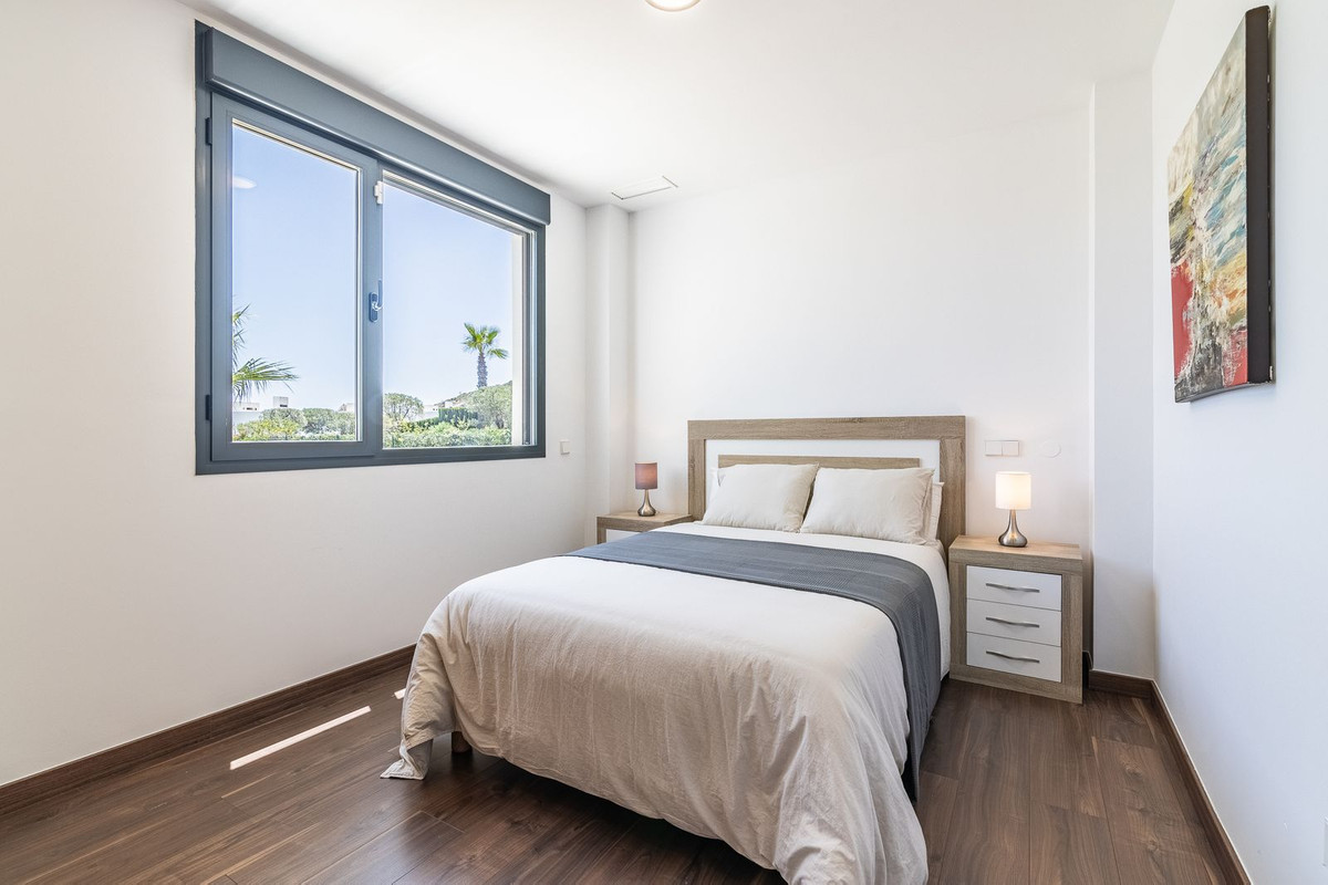 4 Bedroom Villa in Manilva - Photo 17