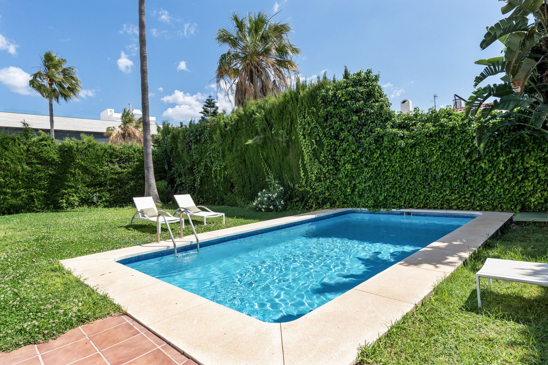 6 Bedroom Villa in Marbella - Photo 7