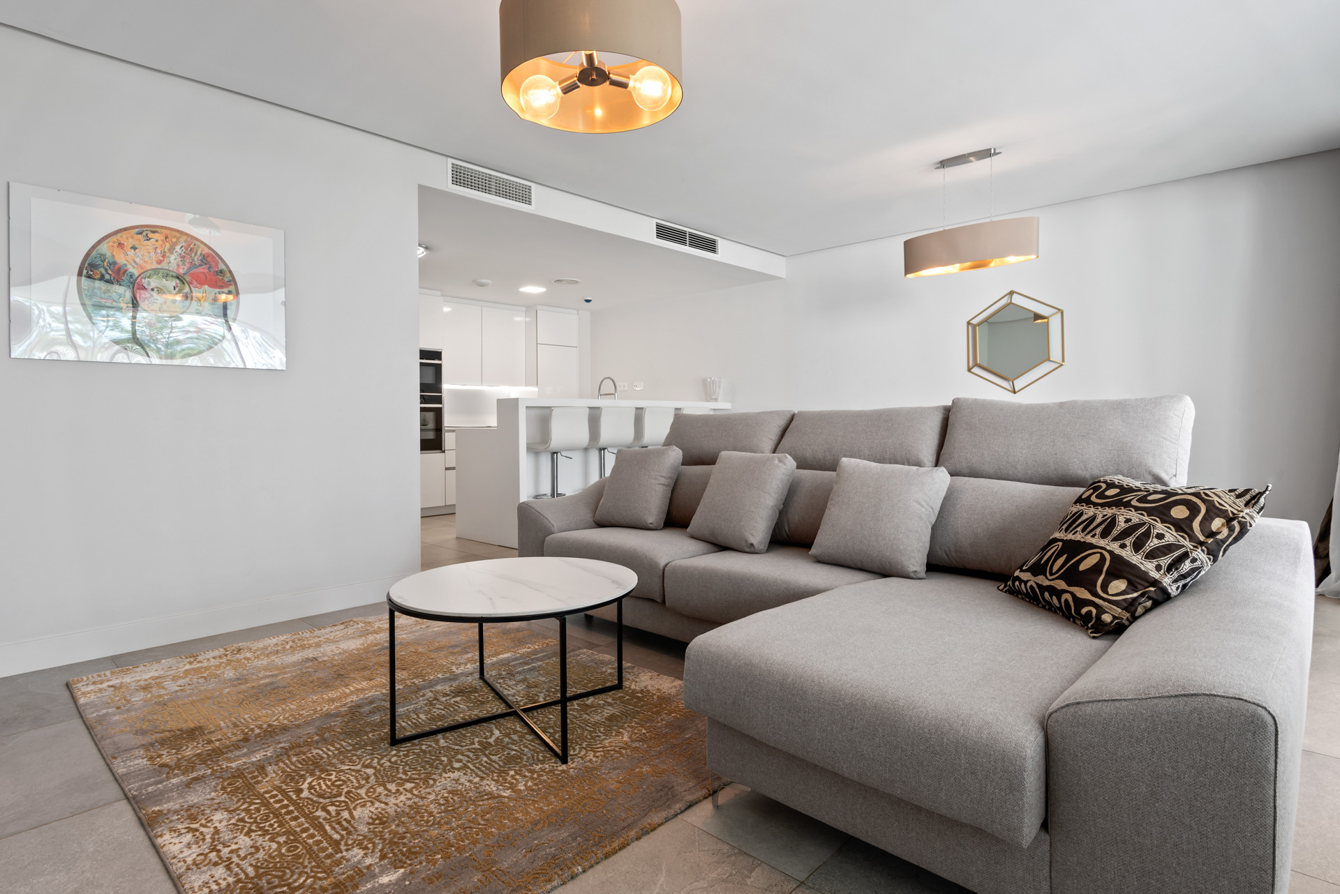 3 Bedroom Apartment in Marbella - Photo 4