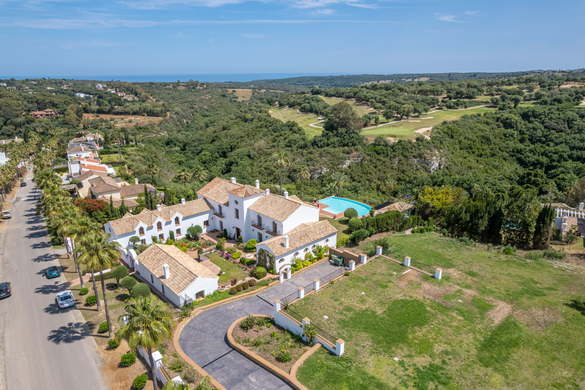 7 Bedroom Villa in Sotogrande - Photo 2