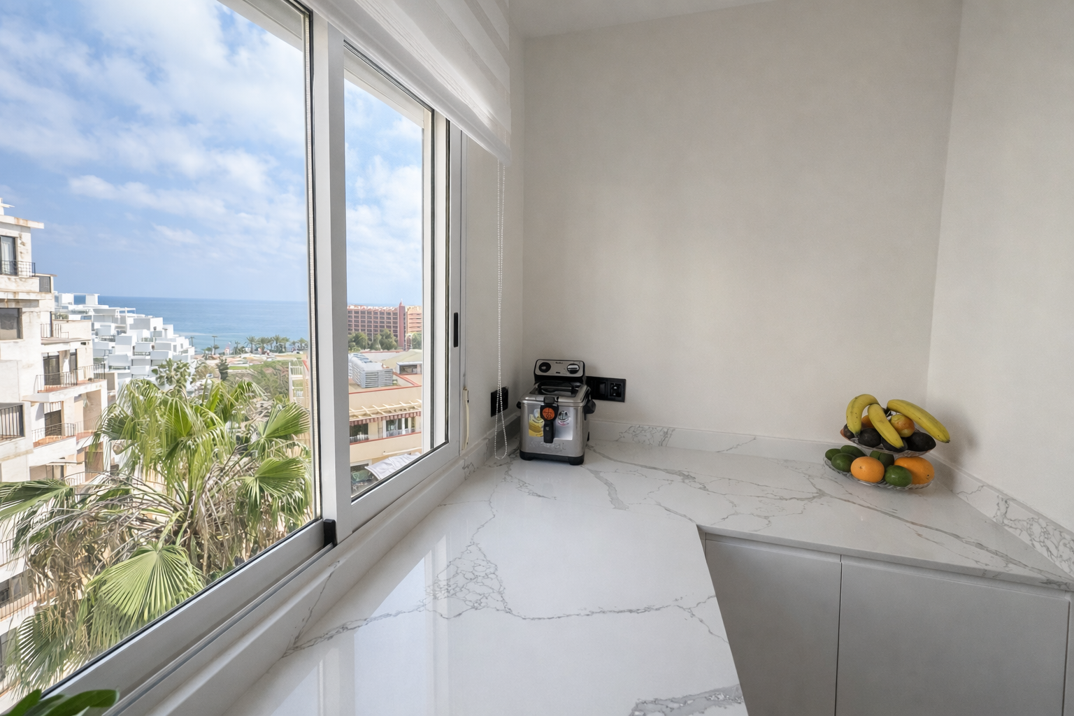 3 Bedroom Apartment in Benalmádena - Photo 16