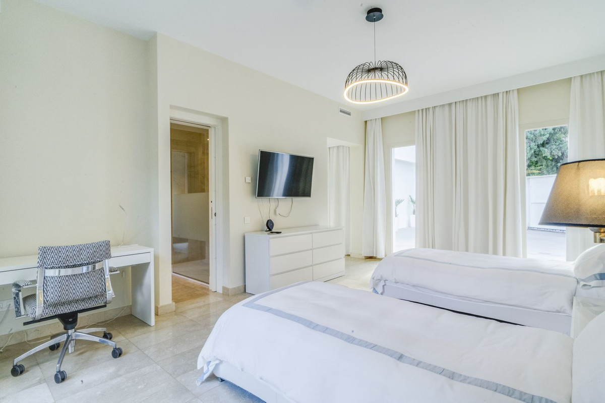 3 Bedroom Villa in San Pedro de Alcántara - Foto 28