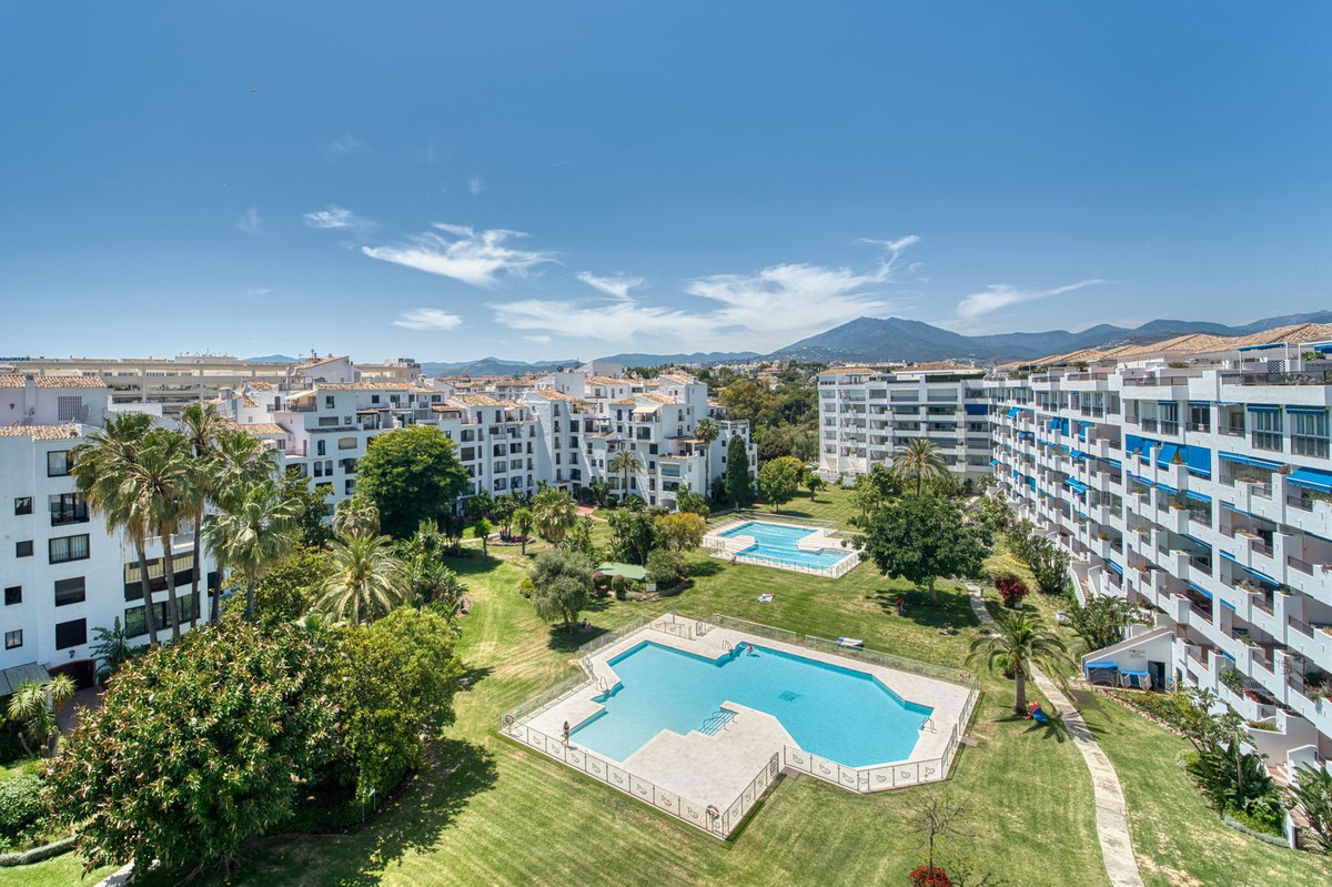 Apartamento com 4 quartos com piscina em Málaga, Espanha – Foto 1