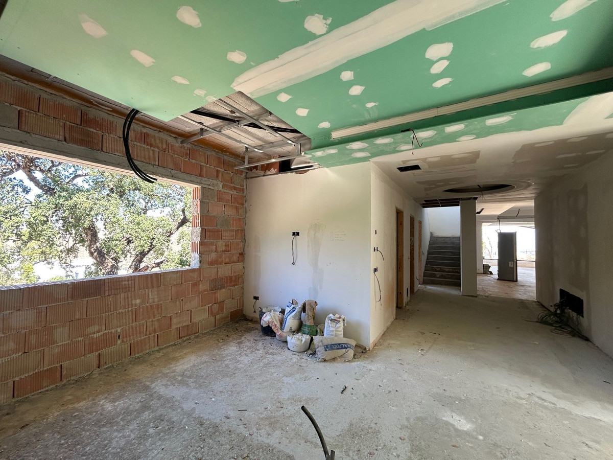 3 Bedroom Villa in Marbella - Photo 14