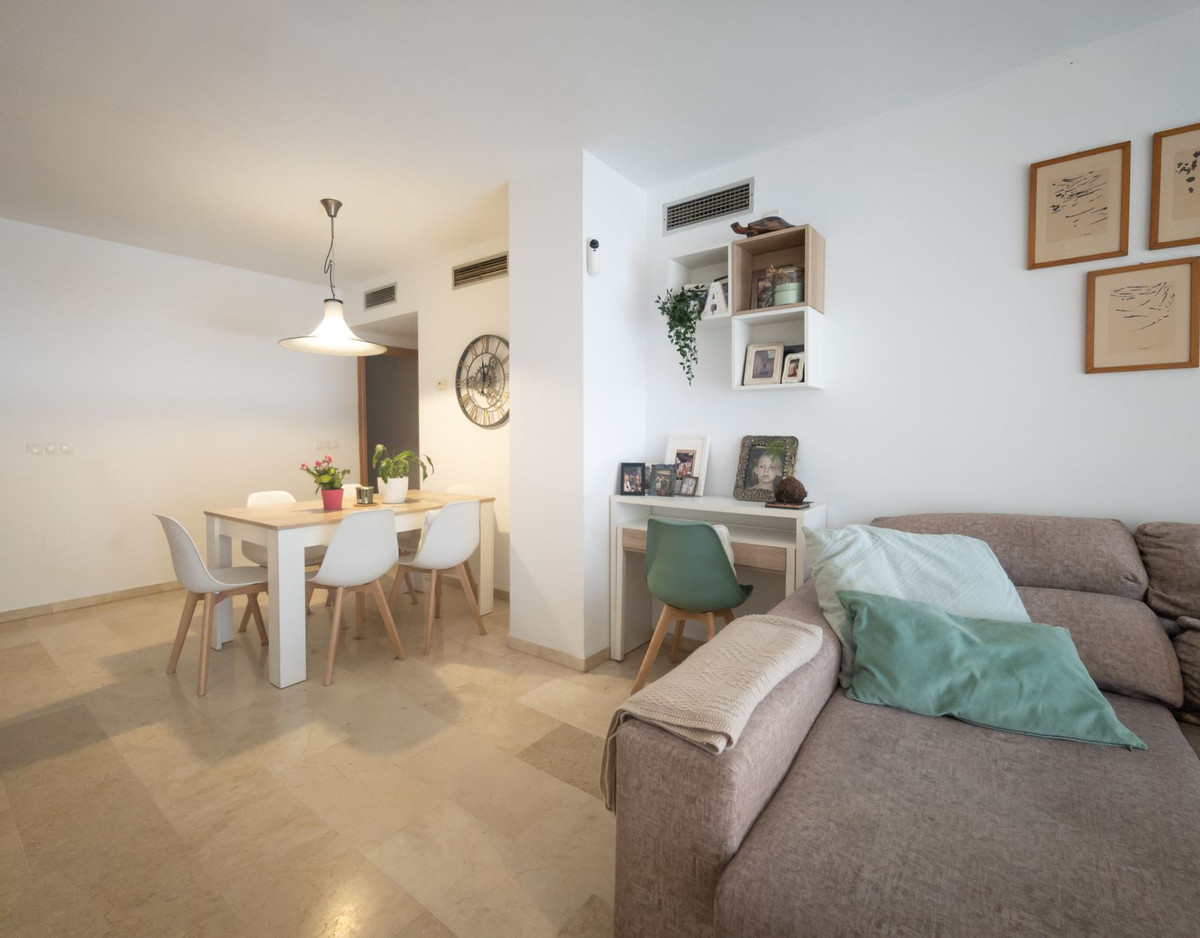2 Bedroom Apartment in San Pedro de Alcántara - Photo 14