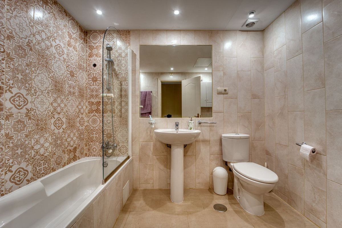2 Bedroom Apartment in Marbella - Foto 11
