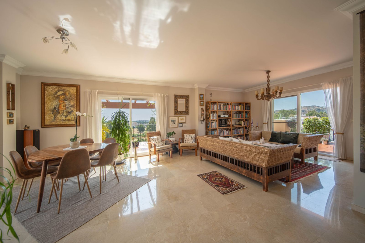 3 Bedroom Penthouse in Mijas - Photo 6
