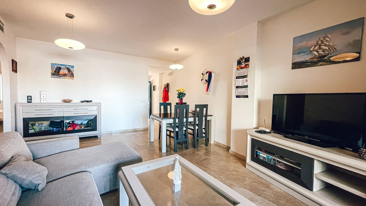 2 Bedroom Apartment in La Duquesa - Фото 3