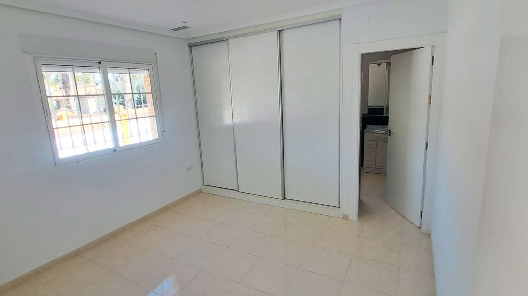 Moradia com 3 quartos com piscina em Alicante, Espanha – Foto 10