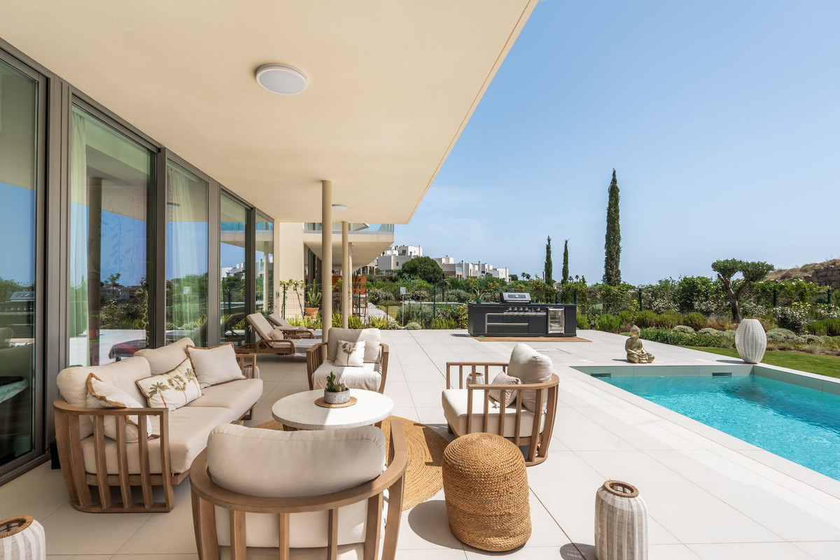 3 Bedroom Apartment in Benalmádena - Photo 14