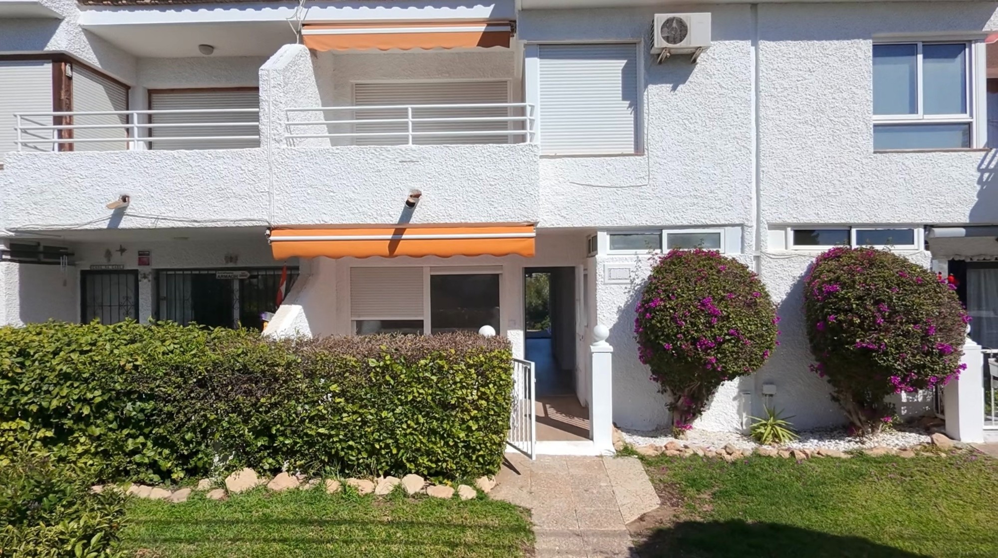 Apartamento com 2 quartos com piscina em Alicante, Espanha – Foto 2