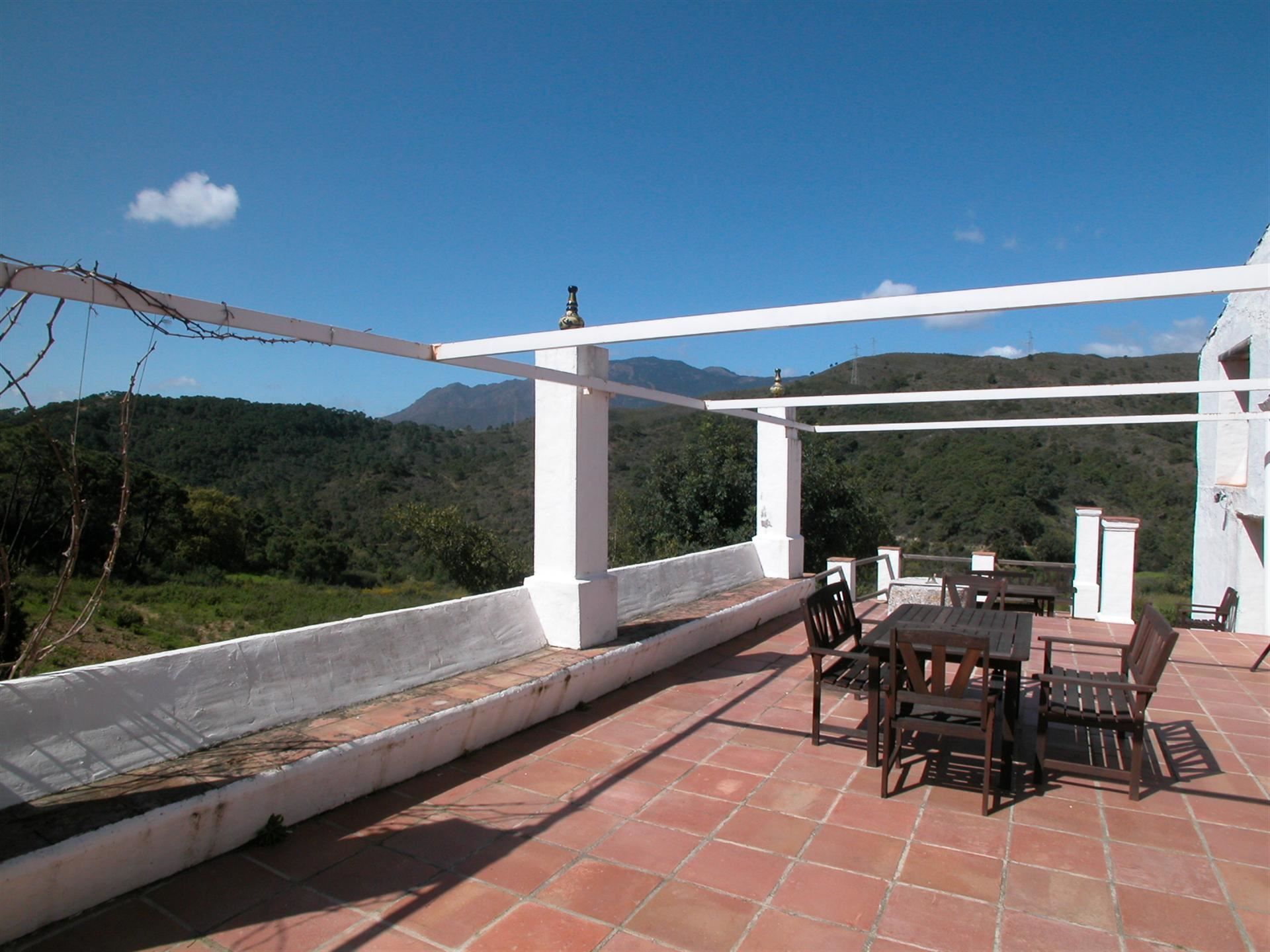 4 Bedroom Country house in Estepona - Foto 2
