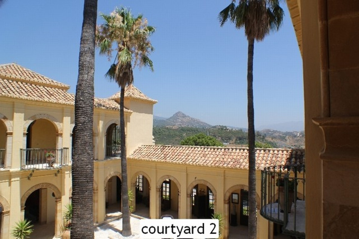 8 Bedroom Villa in Marbella - Foto 4