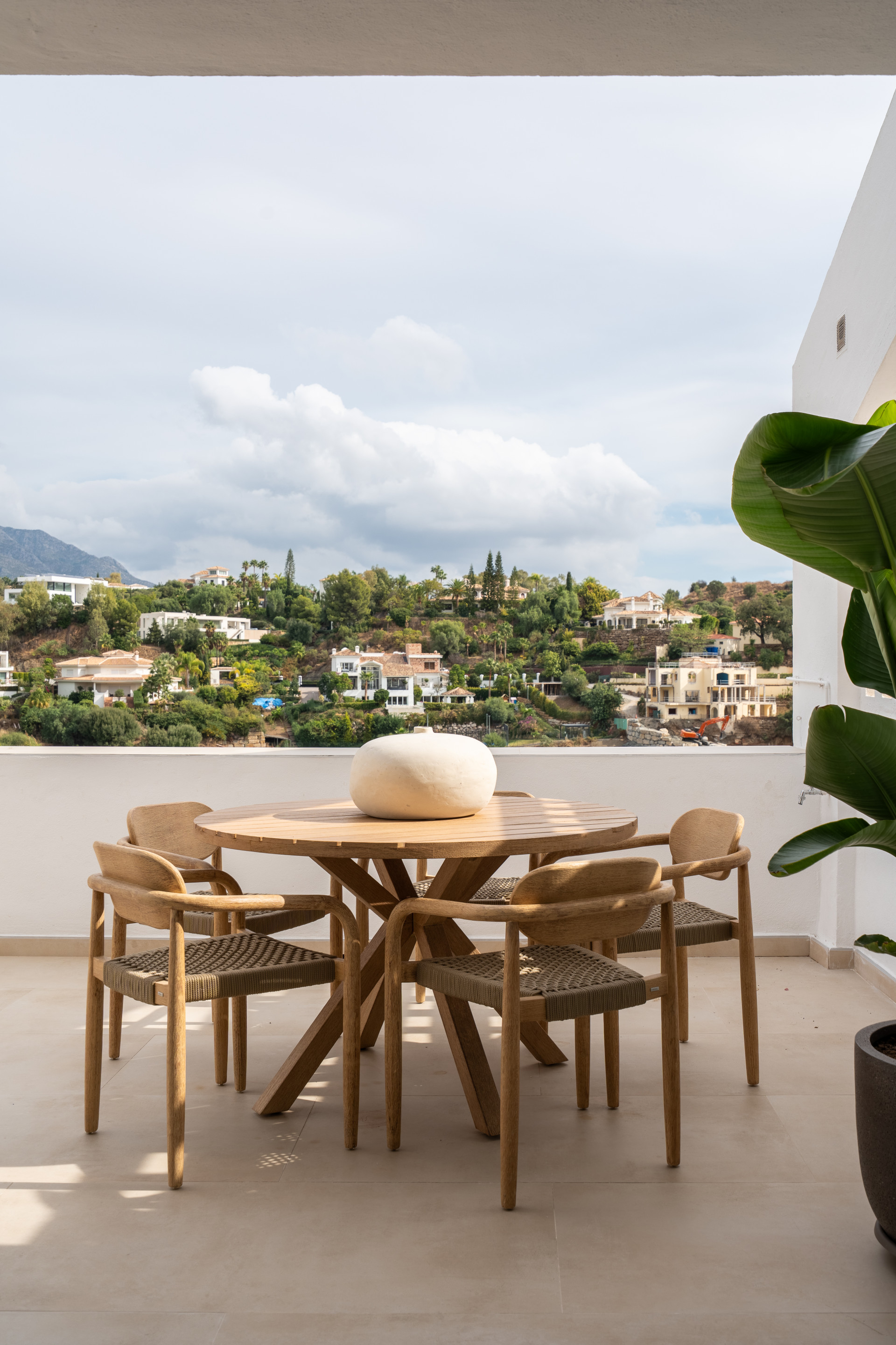 2 Bedroom Apartment in Benahavís - Foto 2