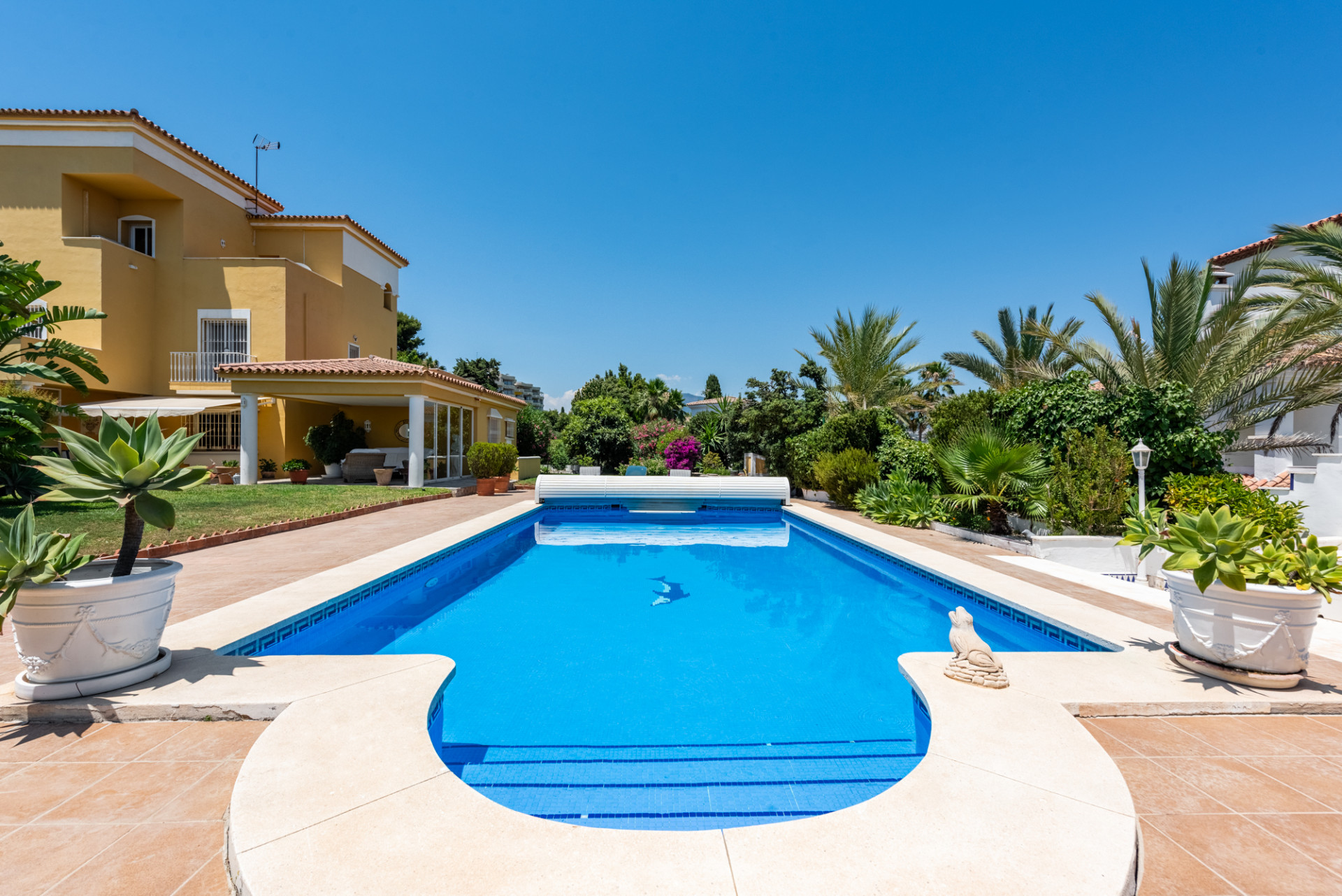 5 Bedroom Villa in Estepona - Foto 10